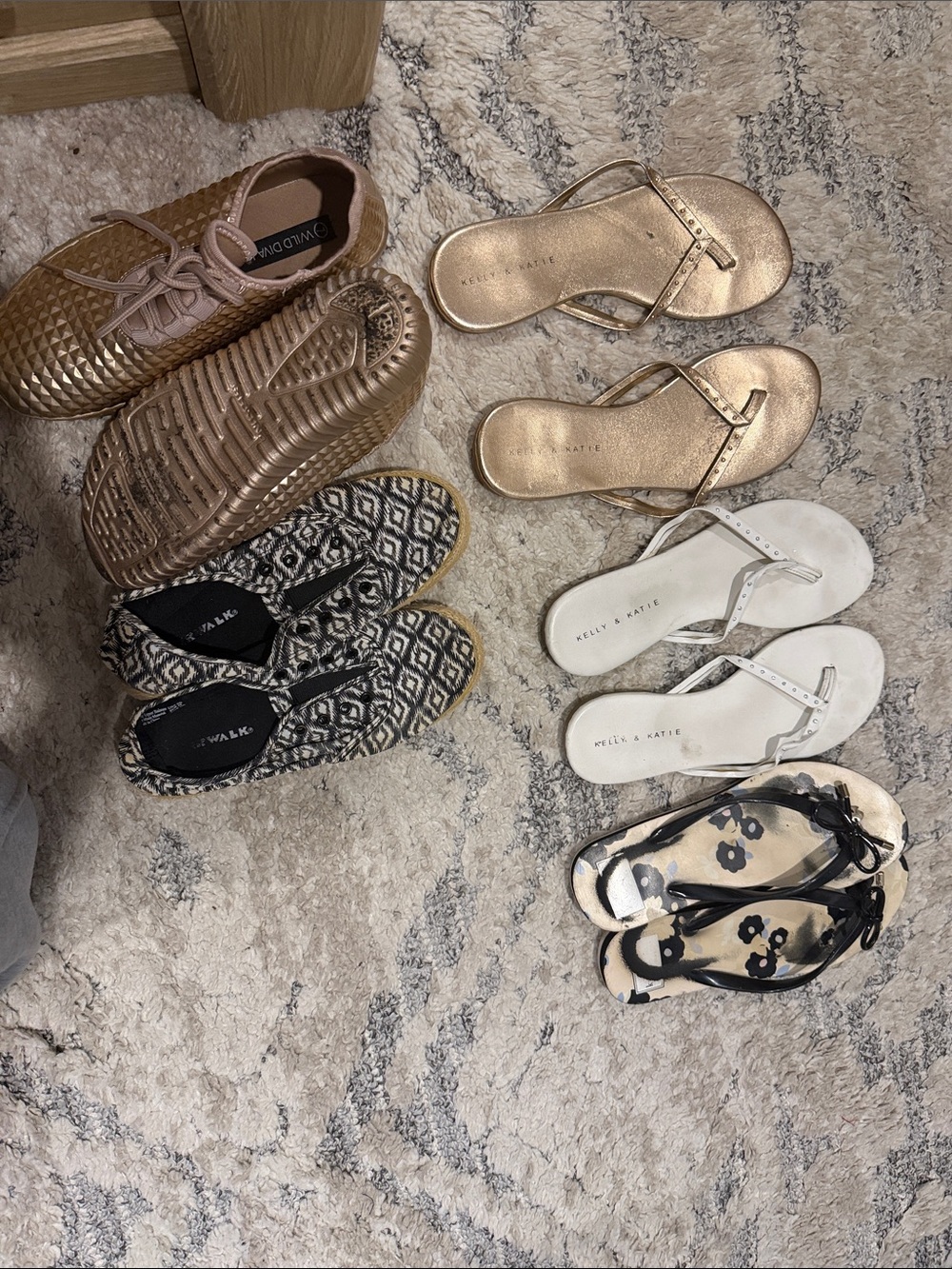 Bundle for jess…..Kelly & Katie White Leather T-Strap Flip Flop Sandals